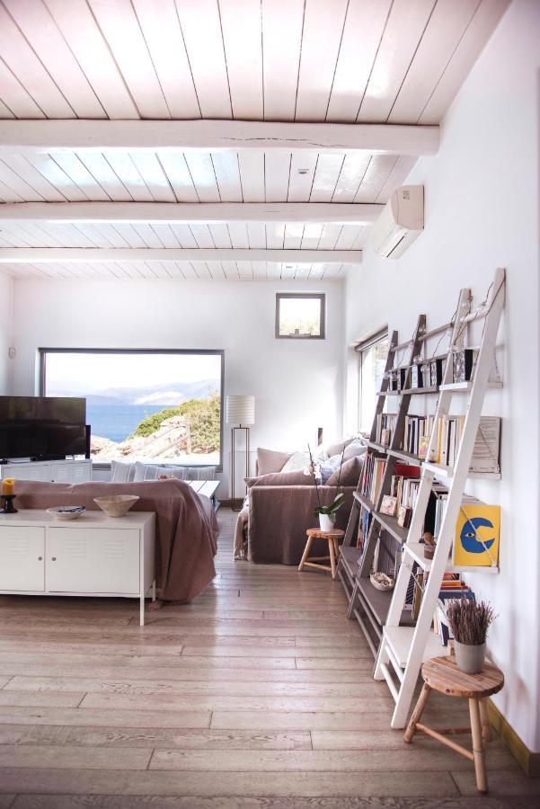 Villa Aiolos: Above The Sea, Within Agios Nikolaos Exterior photo