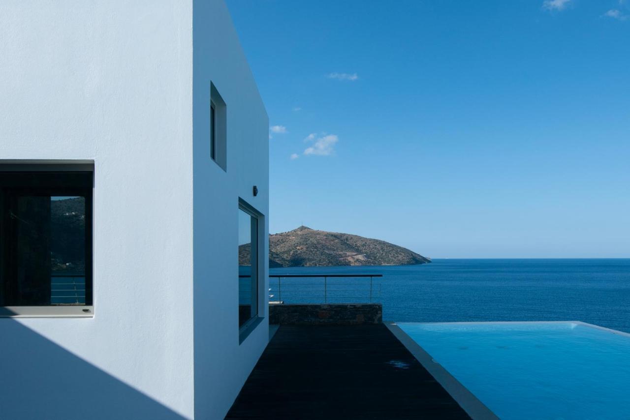 Villa Aiolos: Above The Sea, Within Agios Nikolaos Exterior photo