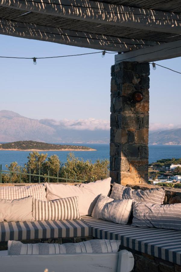 Villa Aiolos: Above The Sea, Within Agios Nikolaos Exterior photo